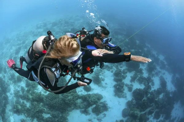 Navegación subacuática. Buceo en Tarragona